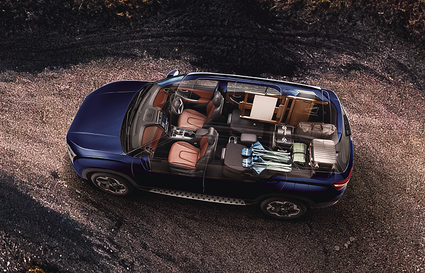 Uncompromising space meets comfortable practicality.